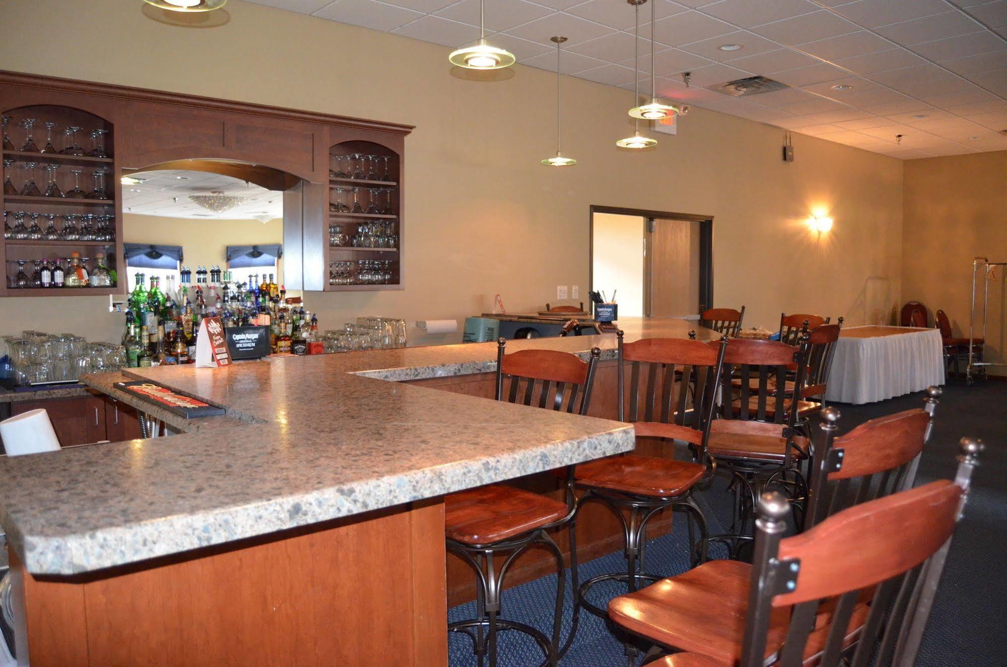 Econo Lodge Rice Lake Exterior photo